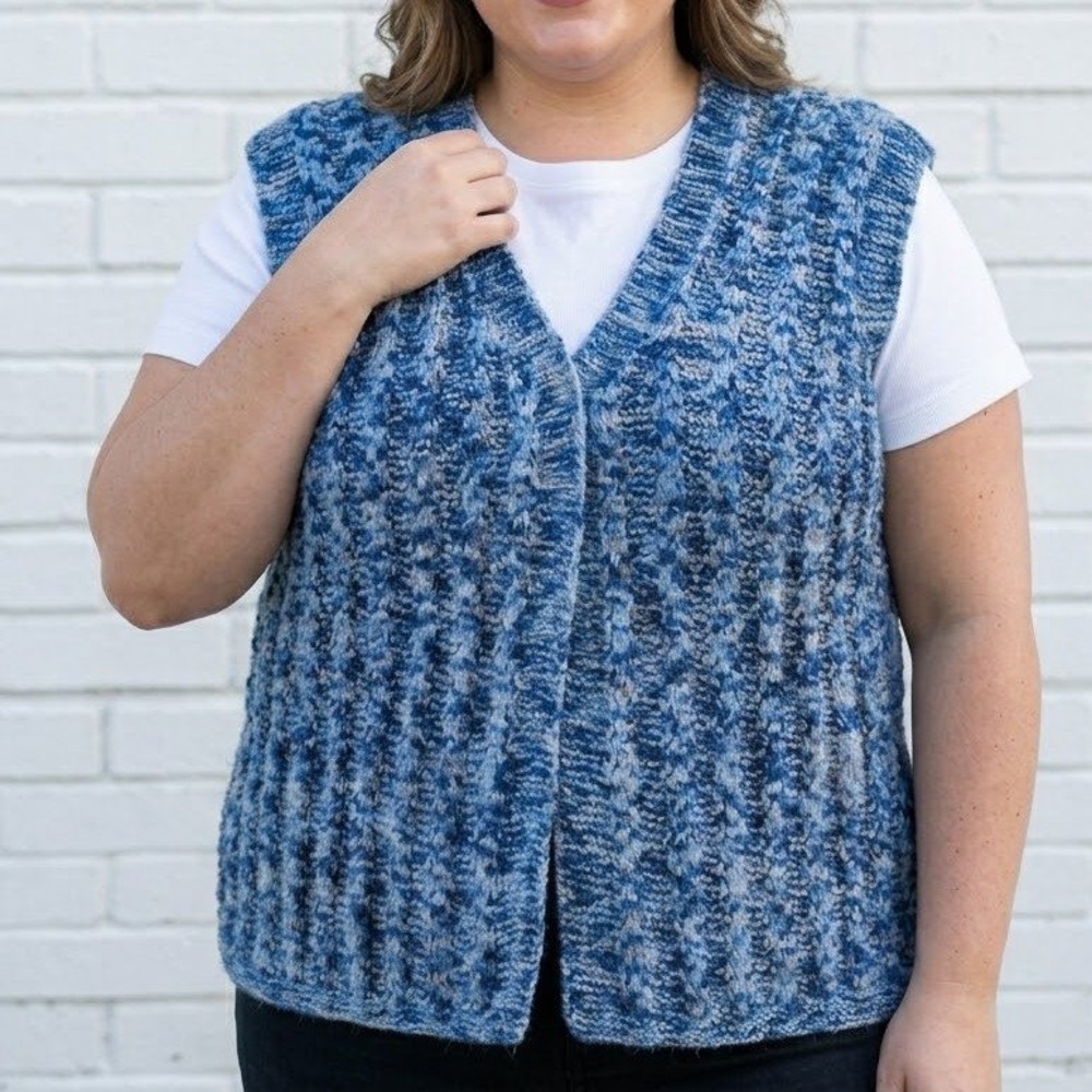 Handmade Knit Sweater Vest Womens XL Blue Textured‎ Open Front Cardigan Layering